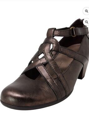 Earth Virtue leather Bronze Ankle high pump 8.5B Academia Whimsey Goth